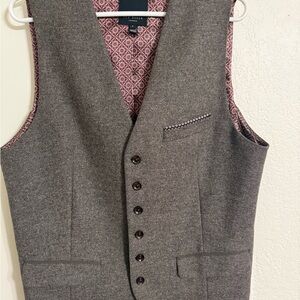 Ted Baker Gray Vest with Burgundy Patterned Lining